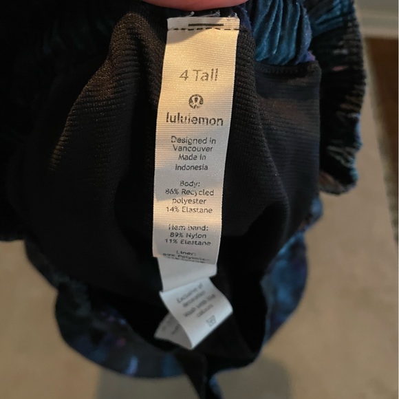 Work shorts but great condition. Daughter just outgrew them - Picture 2 of 3